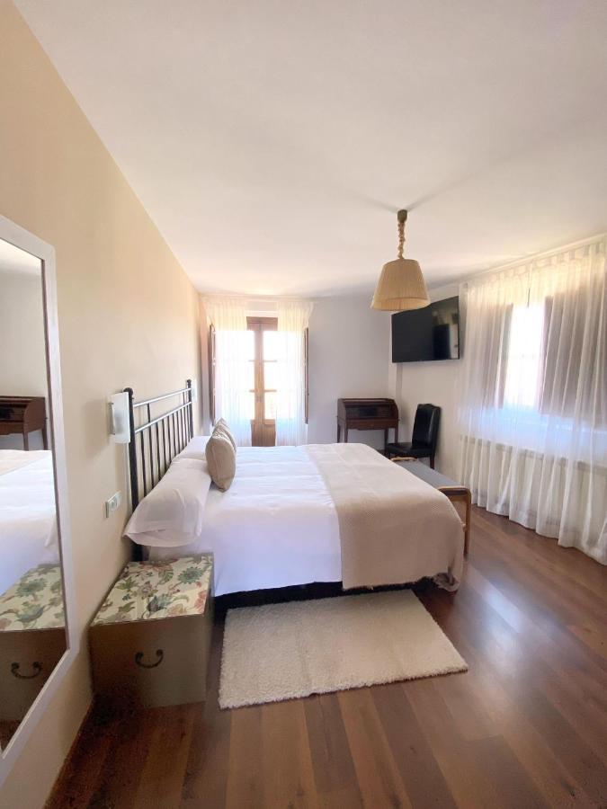 Hotel Rural Candela Y Plata Puerto de Bejar Luaran gambar